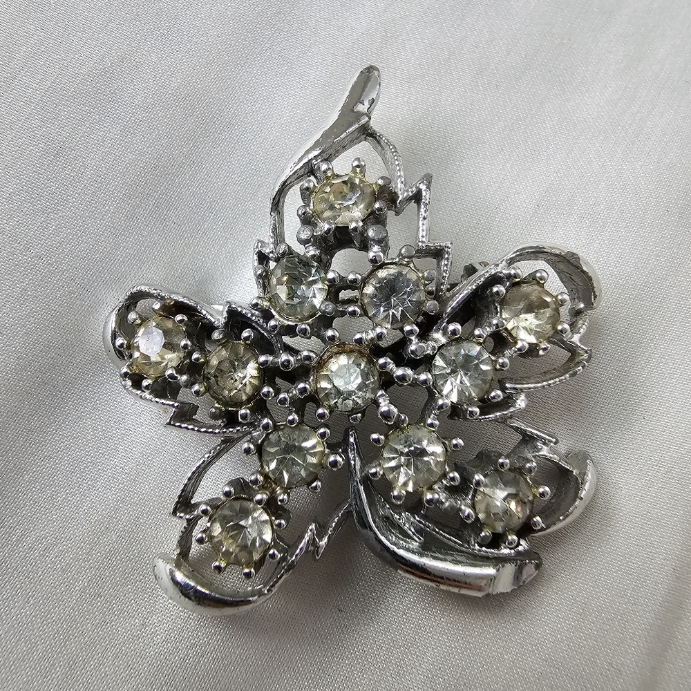 Vintage Leaf Silver and Large Diamond Like Crystal Brooch